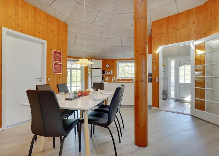 Mariette - 3-1km From The Sea By Interhome Holiday home Bolilmark