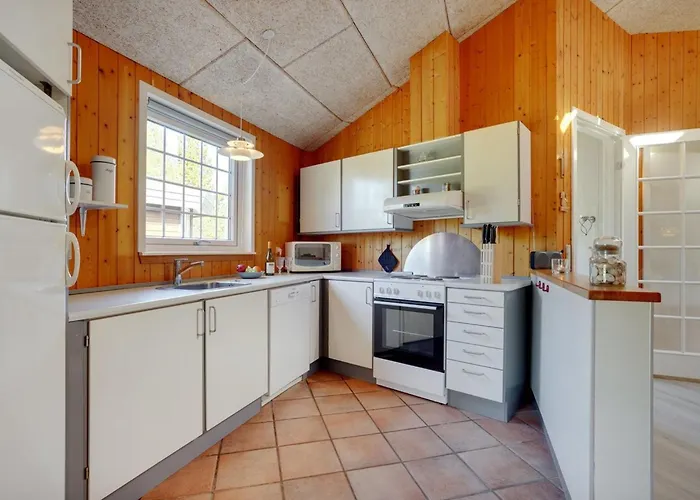 Mariette - 3-1km From The Sea By Interhome Feriehus