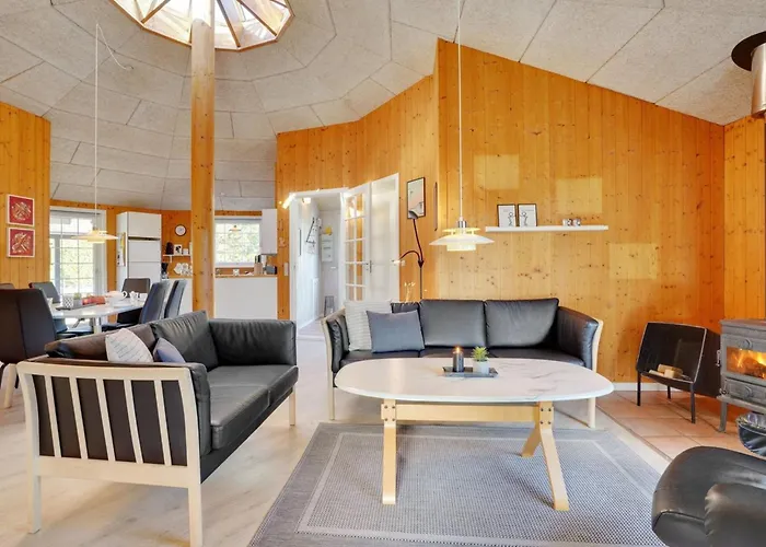 Mariette - 3-1km From The Sea By Interhome Holiday home